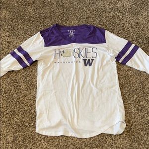 Women’s Huskies t Shirt